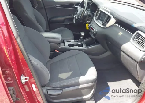 2019 Kia Sorento 3.3L S z USA, uszkodzony, nr VIN 5XYPGDA59KG582687